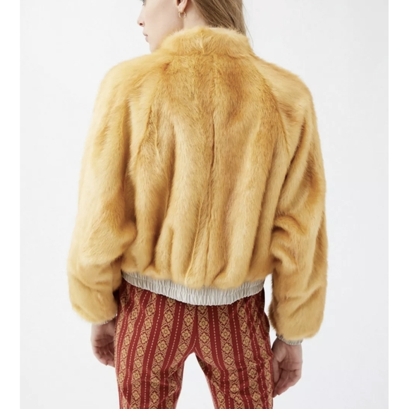 NWT Urban Outfitters Faux Fur Jacket - Picture 5 of 7